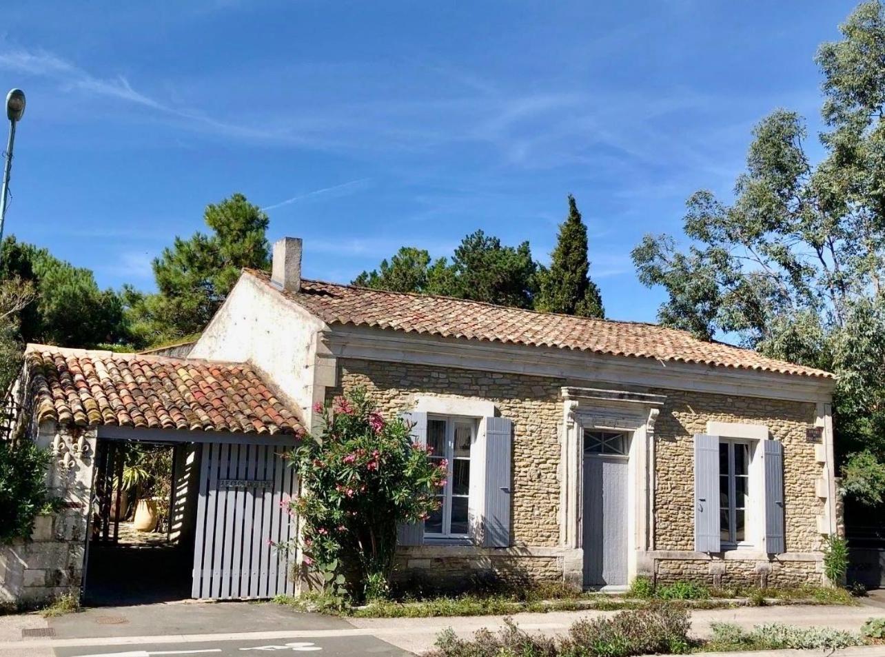 Le Clos Des Lys Villa Saint-Georges-d'Oleron Exterior photo